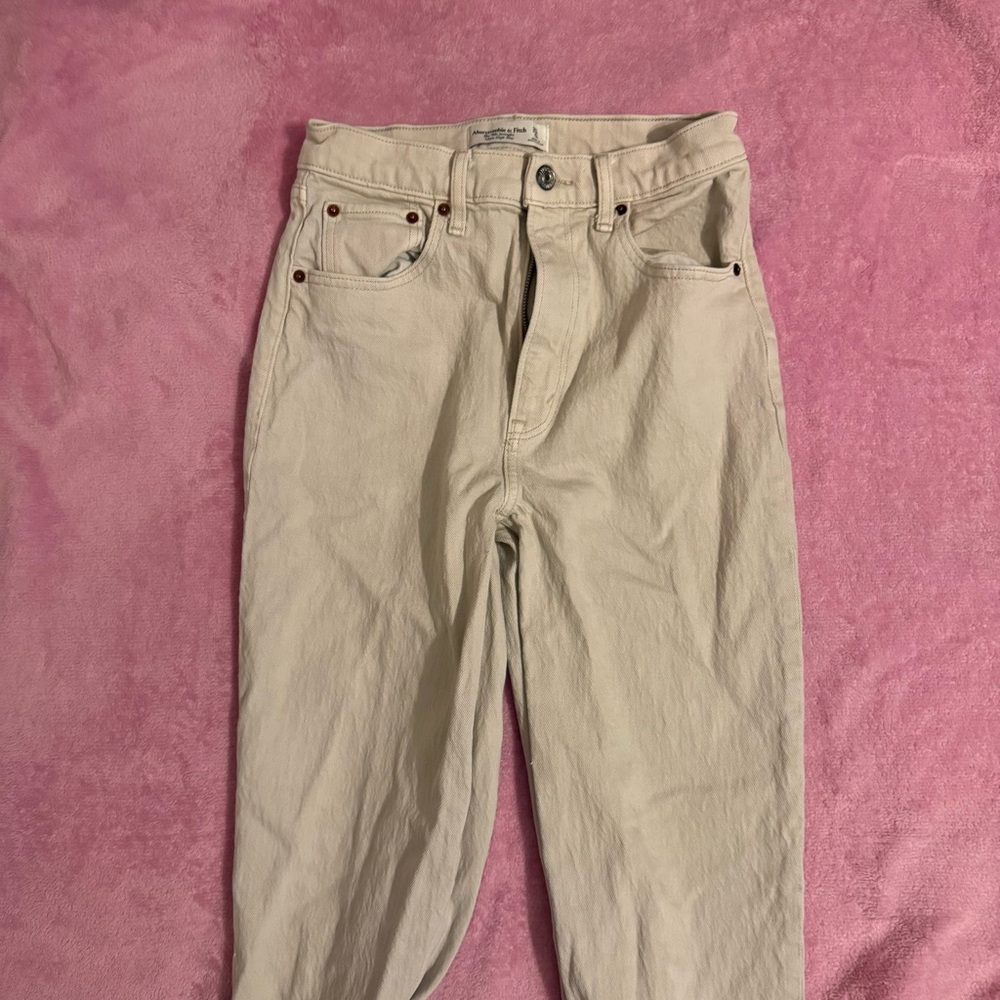 Abercrombie & Fitch Cream Pants size 0 high waisted straight leg
